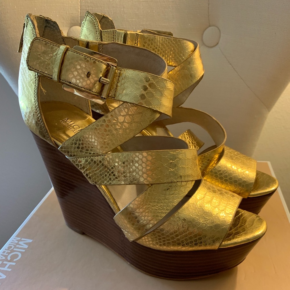 MK gold wedge size 8.5